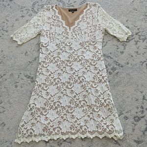 Karen Kane off while lace dress (XL)